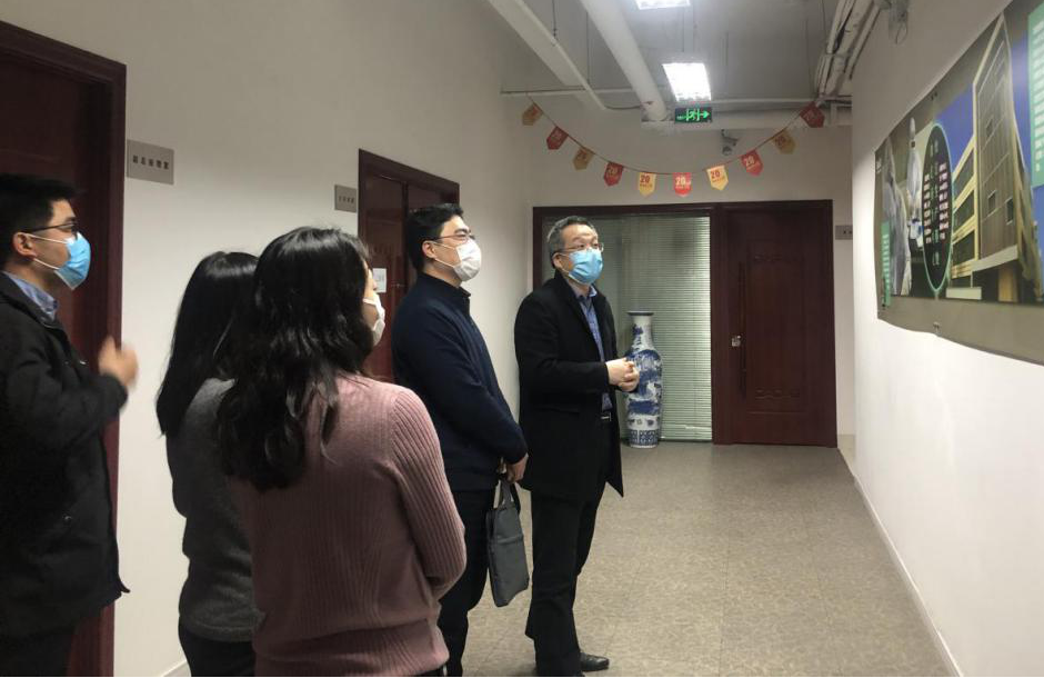 上海市市委組(zu)織部到(dao)百傲調研黨建咊抗疫工作